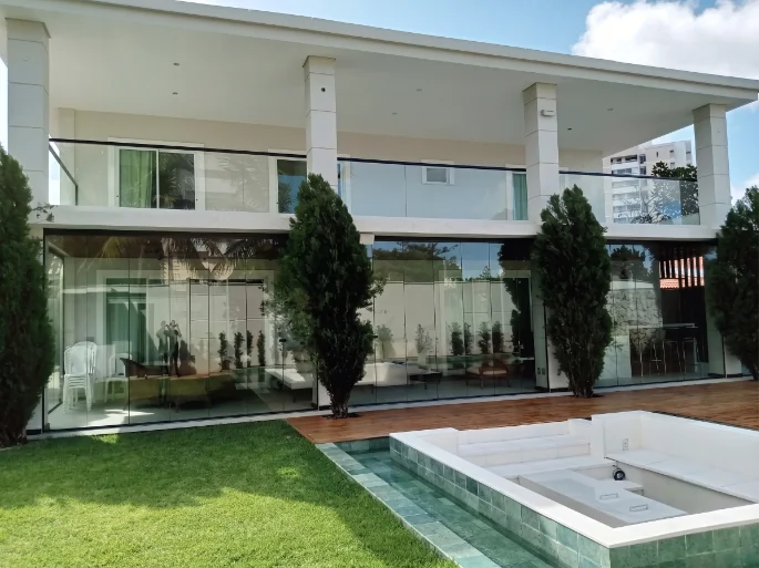 Casa com Portas de Vidro, Janelas de Vidro, Guarda corpo em Vidro Temperado Imperial Vidros Vidraçaria Fortaleza